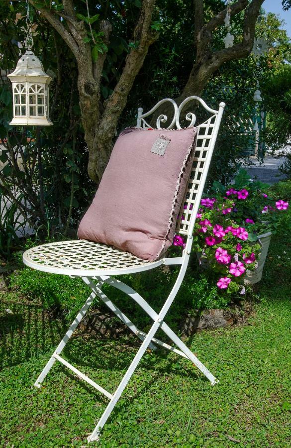 B&B Due Passi Dal Mare Cinquale Exterior photo