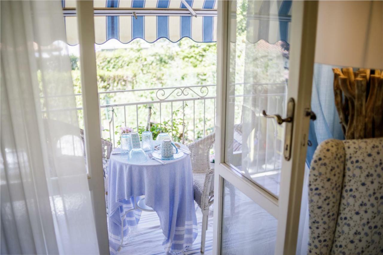 B&B Due Passi Dal Mare Cinquale Exterior photo